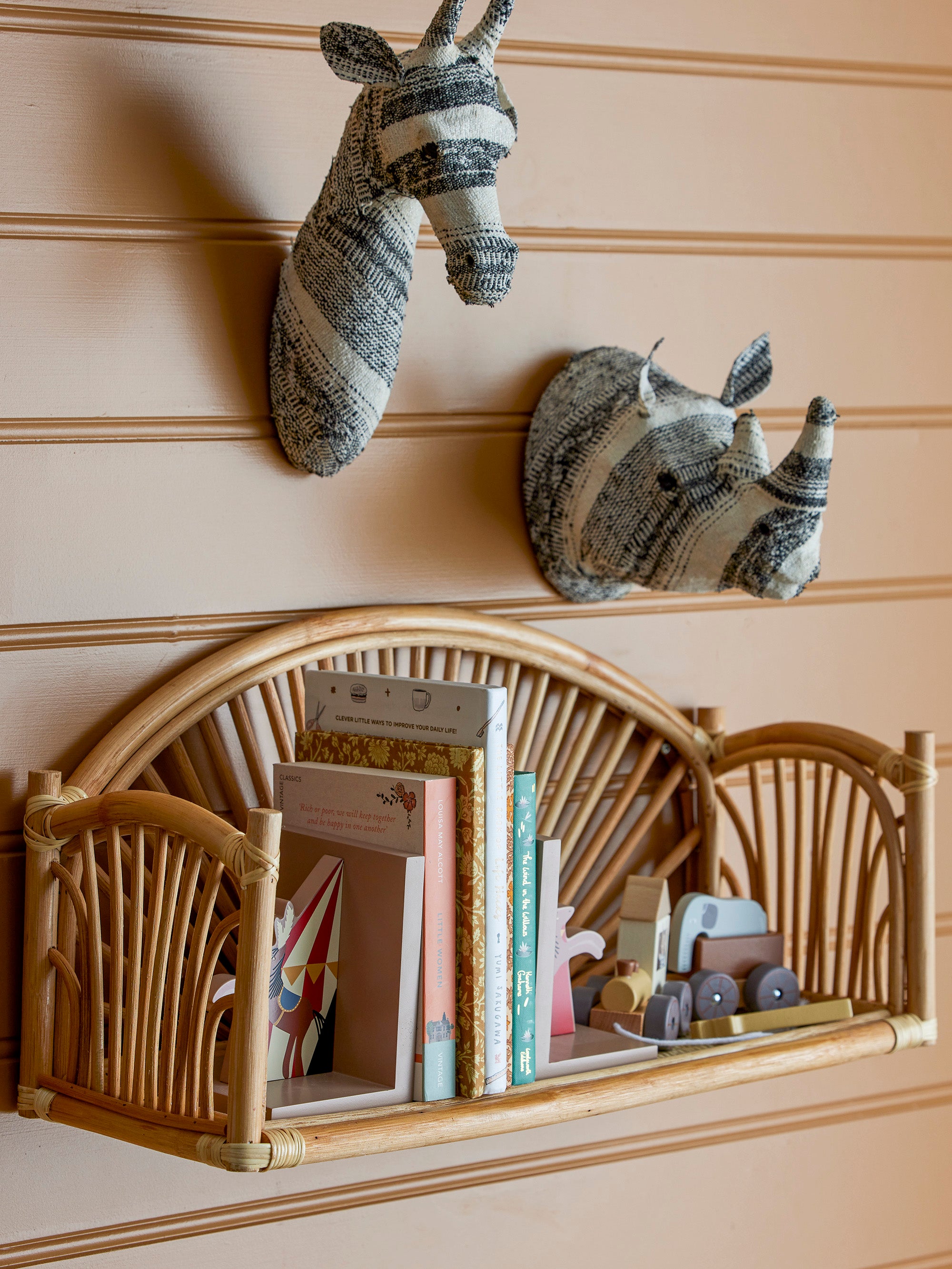 Santos Bookend