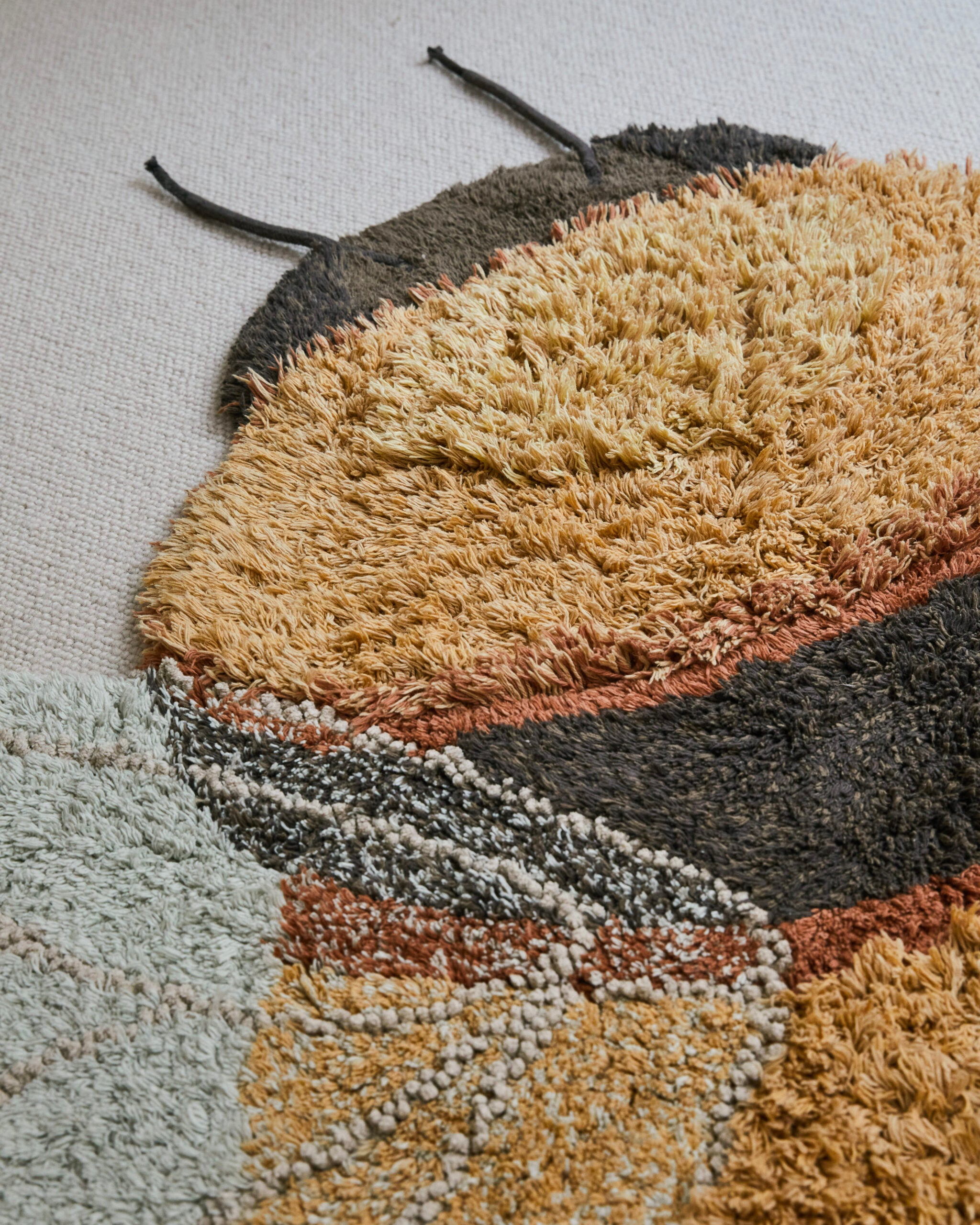 Honey/Black