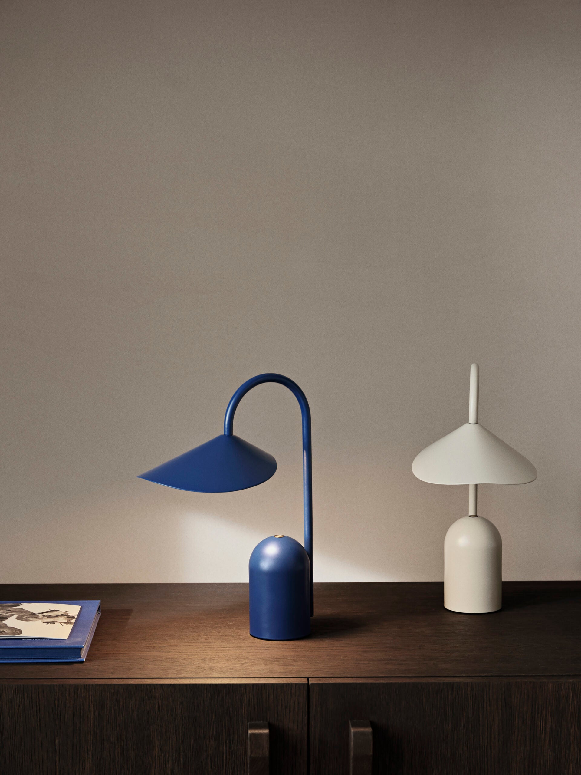 Arum Portable Lamp